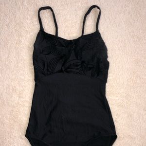 so danca woman’s black leotard sz xs